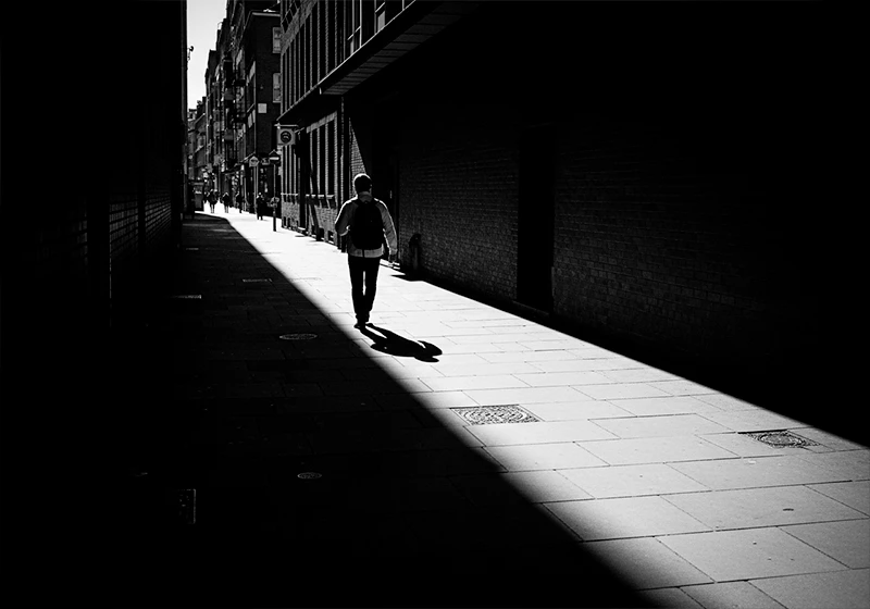 Black and white street photo with Fujifilm Neopan Acros 100 Lightroom preset applied