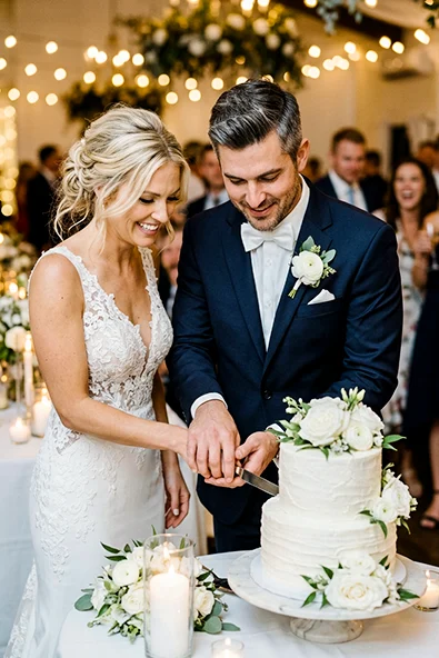 With preset applied - wedding couple cutting the cake
